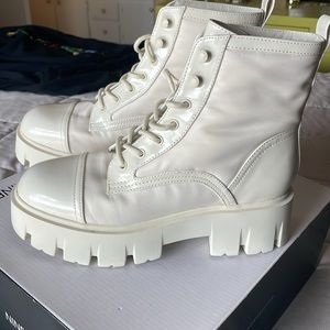Nine West combat boots! Color ivory! Size 8M . Brand new,